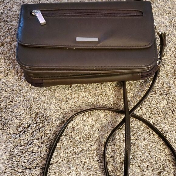 Cute "leather" purse  - Picture 1 of 9